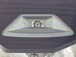 【スズキ　セーフティサポート】走行中に前方の車両等を認識し、衝突しそうな時は警報とブレーキで衝突回避と被害軽減をアシスト。より安全にドライブをお楽しみいただけます。