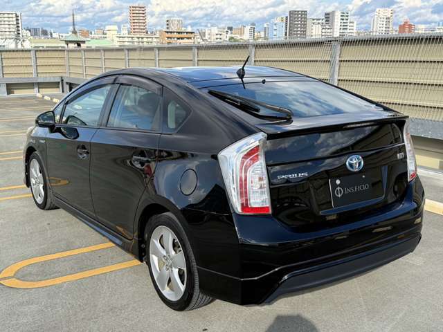最寄り駅は浅間町駅・名古屋駅・亀島駅・国際センター駅となります。
