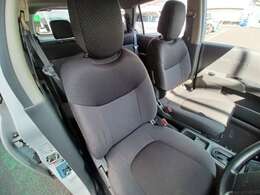 運転席シート廻りの状態です！