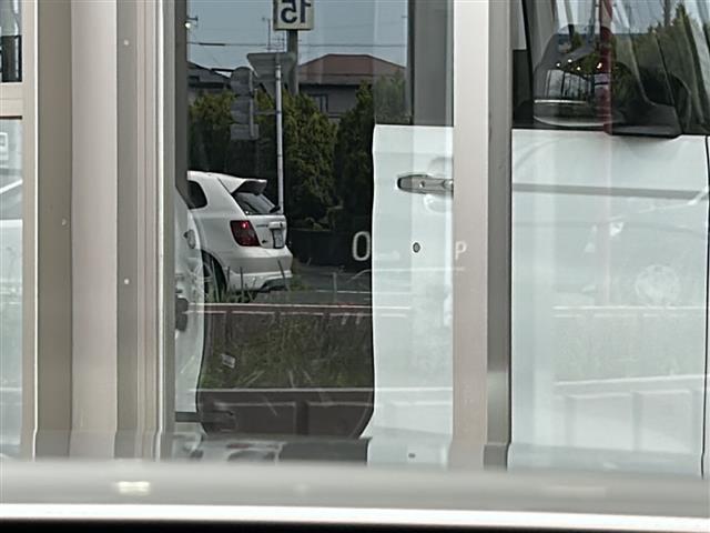 安心の全車保証付き！（※部分保証、国産車は納車後3ヶ月、輸入車は納車後1ヶ月の保証期間となります）。その他長期保証(有償)もご用意しております！※長期保証を付帯できる車両には条件がございます。