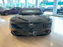 様々なカスタムが出来るAston Martin。同じカスタムが存在しない唯一無二の1台となっております。