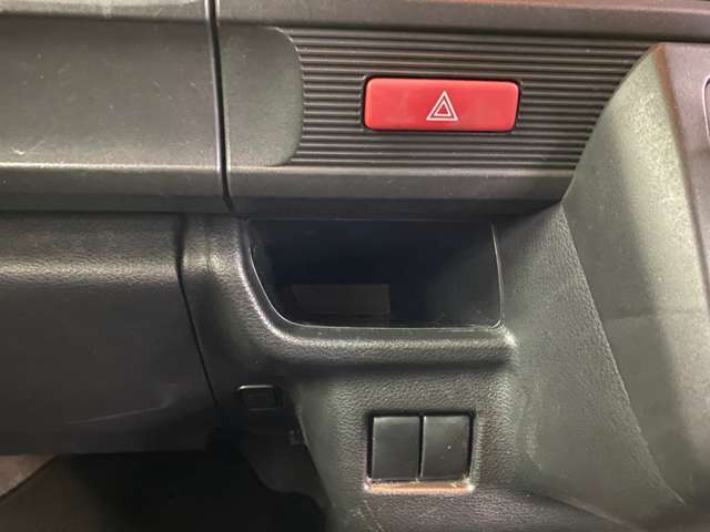 オニキスセカンドの在庫車をご覧いただきありがとうございます！　ご来店・お問い合わせお待ちしております！土日祝日も営業中！！【カーセンサーお問合せ用無料TEL：0078-6002-280014】