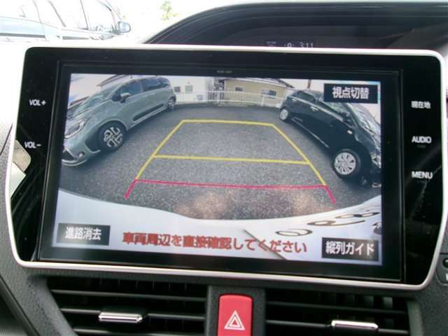 バックモニター装備！駐車時等に活躍♪　ガイドライン付きで、自信が無くても　O.K（＾＾）　一度体験すると、無くてはならないものですよ☆