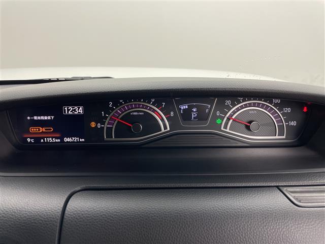 【スピードメーター】メーターがシンプルで見やすく運転しやすいですね！