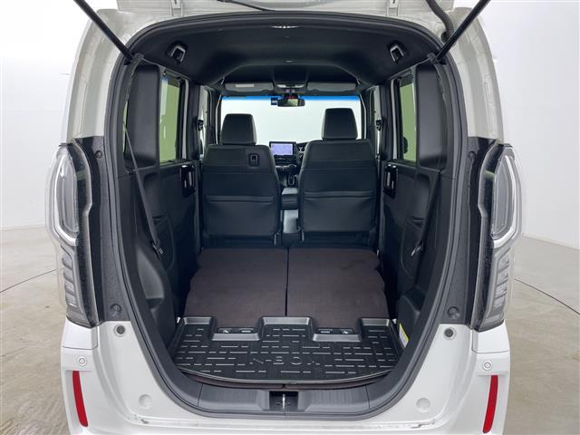 【シートアレンジ】乗せる人数、荷物によってシートをアレンジすれば、ダンボールなどの大きい荷物や、釣り具などの長尺物も載せられそうですね！