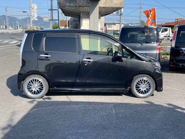 掲載後わずか1日で売れてしまう車も多いです！売約済みだとご迷惑をお掛けしてしまう為、ご来店の際は事前に　電話番号　050-1722-1234　　へご連絡を♪自社ローン取扱い店