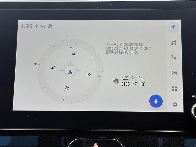 店内には最新ナビの展示ブースもございます。カロッツェリア・アルパイン・イクリプスのカーナビを取り扱っており、フリップダウンモニターの取付も可能です。