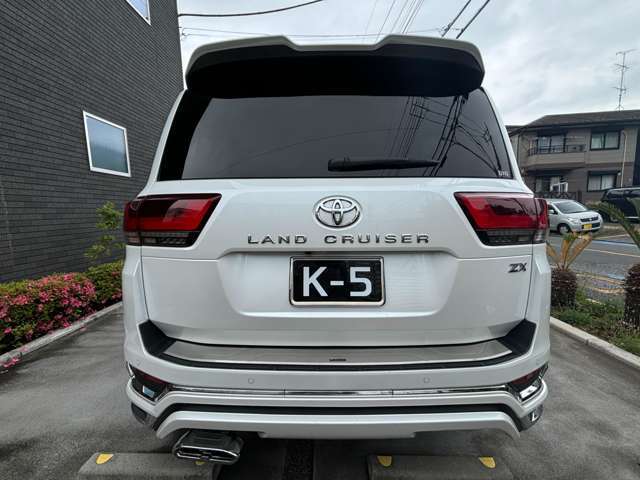 クルマの写真はできる限りたくさん掲載しています！中古車なので外装の細かいキズや内装のシート状態、パネルやオーディオ周りもたくさん撮影しております！
