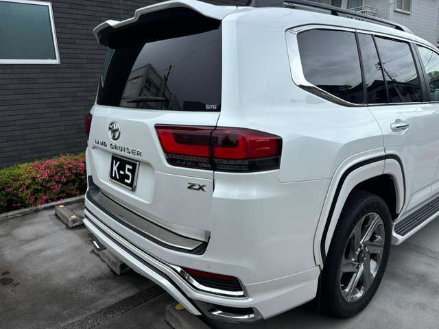 クルマの写真はできる限りたくさん掲載しています！中古車なので外装の細かいキズや内装のシート状態、パネルやオーディオ周りもたくさん撮影しております！