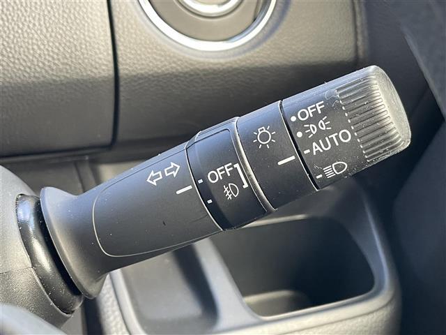気になる車はすぐにお問い合わせください！画面右側の0066から始まる無料ダイヤルからお問い合わせ下さい！専門スタッフがお車のご質問にお答えいたします！