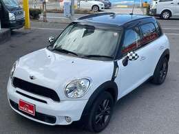 こちらの車両は少し離れた（約1時間）駐車場で保管しておりますので、ご来店には予約制とさせていただいております。出来れば前日までにご連絡いただきますと、スムーズご案内出来ますので宜しくお願い致します。