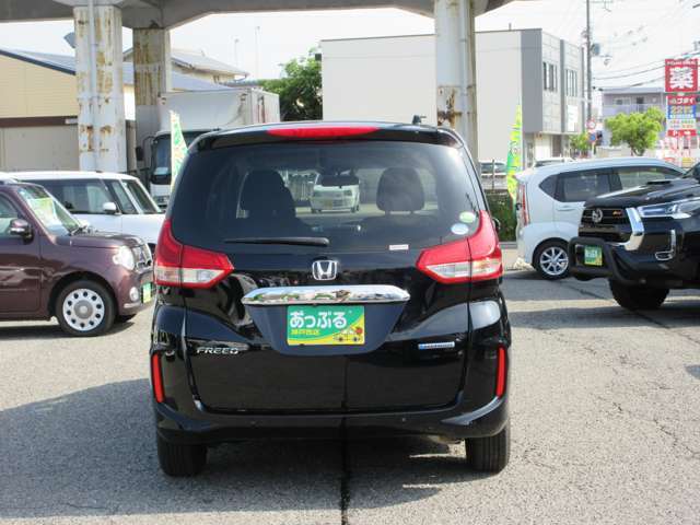 毎日全国のAA会場から厳選した車を仕入れしております！プロの査定士の検査を受けた車を仕入れ、入庫後も社員が走行チェックや状態確認・装備確認などを入念に行います。