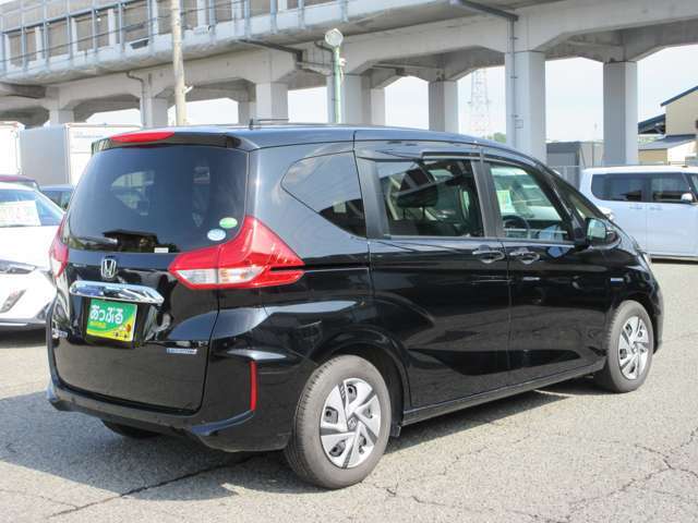 お車で来られる際は最寄りのインターは第二神明・玉津インターです。電車でこられる際は最寄駅はJR明石駅です。駅にはスタッフがお迎えに上がりますので是非見に来てください！