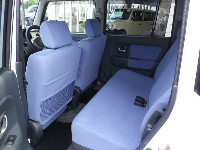 当社では常時数台の部品取り車を在庫して お買い上げ頂いたお客様を優先的に安価な中古部品を供給出来るよう 努めております