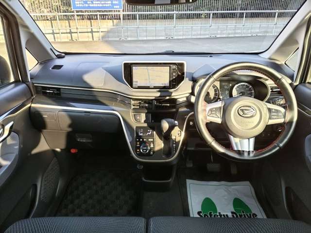 納車整備につきましては第三者機関の整備工場で法定整備を実施し、車検を基準に不具合箇所・消耗部品は改善して納車させていただきます！