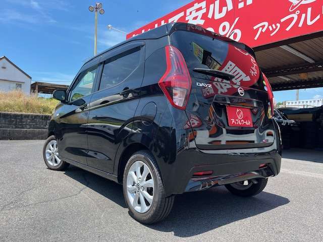 弊社は店頭に出す前に必ず点検、実車走行テストを行います。厳しい品質基準をクリアした車輌のみを厳選して展示しております。