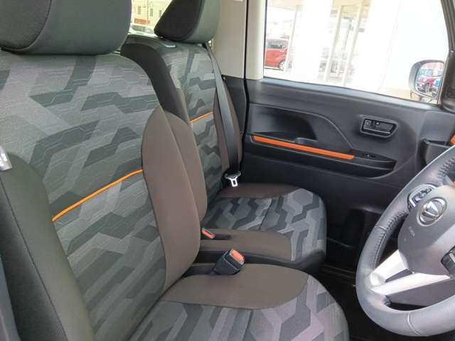 ☆☆グループ店総在庫3000台☆☆きっと見つかるあなただけのお車ヾ（ゝ∀・。）得々プラン実質年率3.9％～をはじめ　「どんなクルマも10万！下取りキャンペーン！」不動車や事故現状車も詳しくはスタッフ迄