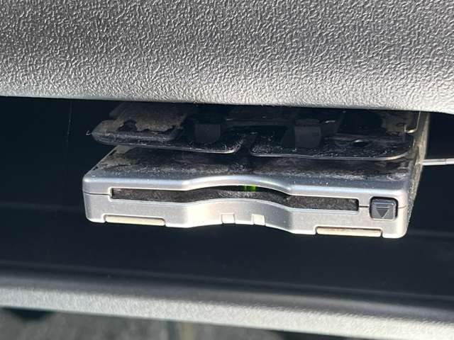 積載車も完備しておりますので、もしものトラブルの際にはシシドモータースのスタッフが現場まで駆けつけます！！