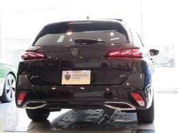 初年度登録日より3年以内の車両には新車保証を継承致します。全国の正規ディーラーで保証修理が可能です。