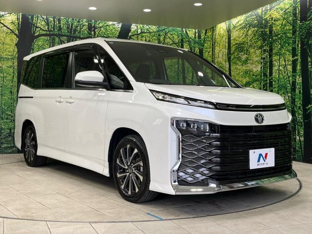 大好評のボディコーティング「弾スプラッシュコート」もご納車までに施工可能。通常のガラスコートと異なる、耐久年数6年の無機質ガラスコーティングが、ボディをキレイな状態に保ってくれます。