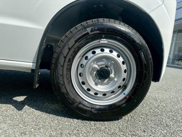 国産車から輸入車まで多様なお客様のニーズのお応えできるように、全国規模で豊富な在庫展開！車のことならWECARSへ！