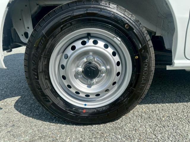 お車に合わせて無料保証以外にも、保証範囲、期間、距離を拡充させた有料保証もご用意しております！中古車の購入が初めてで不安・・・というお客様もご安心ください！