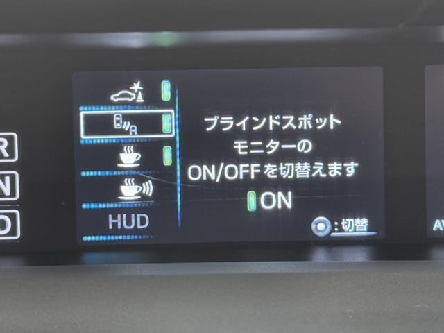 先進の安全装備ついてます。詳しい装備内容、仕様等につきましてはスタッフにお問合せ下さい。