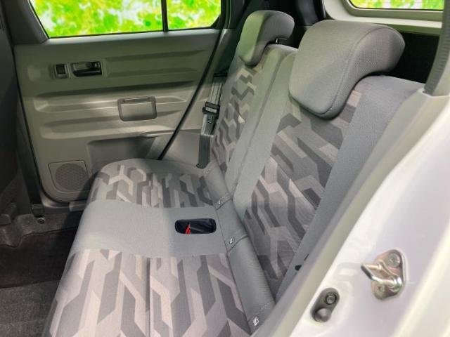 WECARSでは各商談席に大型モニターをご用意しております！見やすい大画面でゆったりと全国の在庫をご覧いただけます！是非ご来店お待ちしております！
