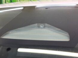 【トヨタセーフティセンス】走行中に前方の車両等を認識し、衝突しそうな時は警報とブレーキで衝突回避と被害軽減をアシスト。より安全にドライブをお楽しみいただけます。