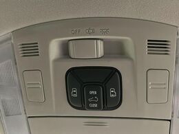 【両側パワースライドドア】スマートキーや運転席のスイッチで後席両側スライドドアの開閉が可能♪電動だから力を入れてドアを開ける必要が無く、小さなお子様でも簡単に開け閉めでき快適です♪