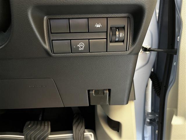 ★自動車保険もお任せ★　保険の専門店【保険のはなこ】には専門の知識を持ったスタッフとあいおいニッセイ同和損保・東京海上日動保険・損害保険ジャパンの3社取り扱いで任意保険もお気軽にご相談ください！！