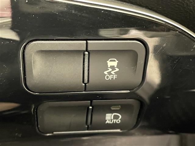 【運転席操作部】快適なドライブを楽しむための機能が装備されています！運転席から触れるので、使いやすいです！除菌プランいれていただくと、さらに清潔で安心していただけます！