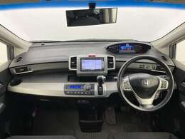 【インパネ全体】全方位で視界が広く、高い目線で運転もしやすいです！