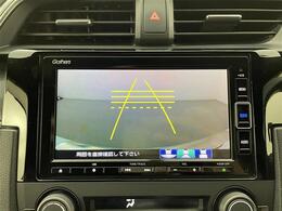 【バックモニター】後ろのカメラの映像をモニターに映し出すことができます！後方の見えない死角や、障害物との距離感をしっかり確認することができます！駐車が苦手な方におすすめです。