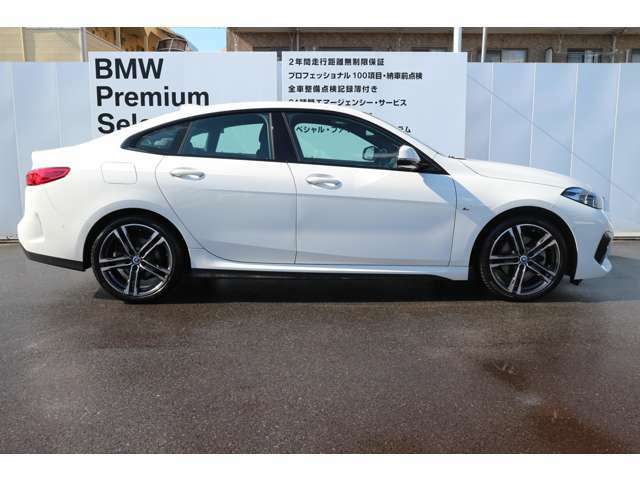 ★BMW認定中古車　全国の正規ディーラーにて保証修理が受けられます。★ご納車後は、全国のBMW正規ディーラーにて保証整備、一般整備、点検整備、車検整備を受けられますので、ご安心ください。★