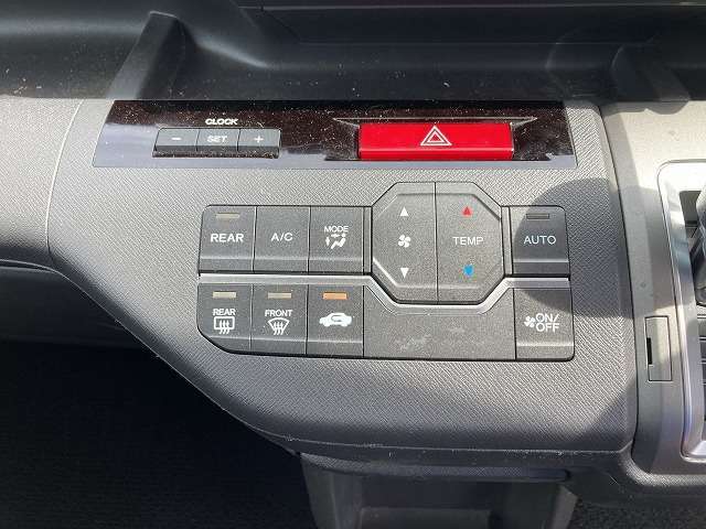 人気車や低価格車はすぐになくなる可能性があります。お早めのご検討、ご来店お待ちしております。