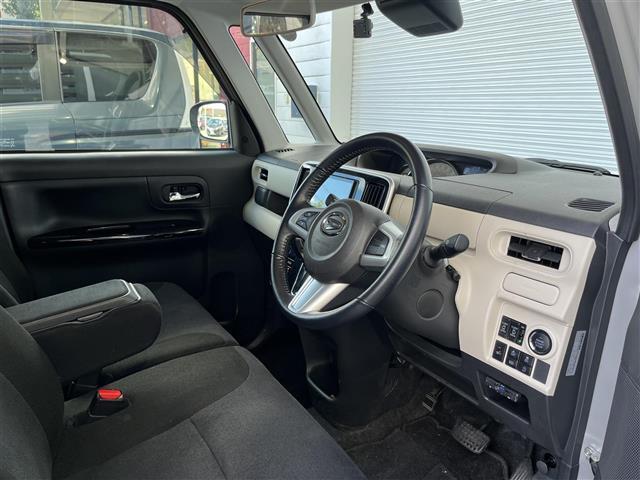 【運転席】『運転席周辺』の画像になります。写真の内容に関してご不明点、ご質問等がございましたらお気軽にガリバー店舗までお問い合わせください。