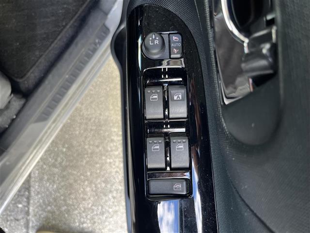 【窓操作部】『窓周辺/窓周辺装備』の画像になります。写真の内容に関してご不明点、ご質問等がございましたらお気軽にガリバー店舗までお問い合わせください。