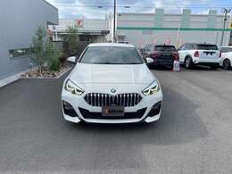 輸入車の修理を専門としているお店の自動車販売店。 　ホームページ http://www.carshop-maruyama.com/にアクセスを！車検・メンテナス・一般修理・鈑金塗装・すべて自社工場対応