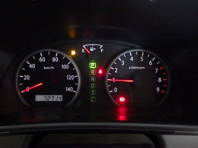 【内外装クリーニング実施】専門スタッフが真心込めて内外装の隅々まで徹底的にクリーニングを実施【オプション】でリフレッシュパッケージご用意しました。ぜひご利用下さい。スタッフがご説明致します。