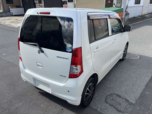 店舗は大阪府堺市中区にある屋根付き倉庫にて展示して負います☆天候に関係なく車両をご覧頂けます☆