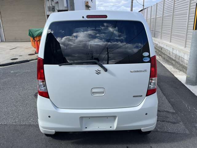 阪和道の堺インターからお車で約5分！電車でお越しの際の最寄り駅は南海鉄道泉北線【深井駅】となります！