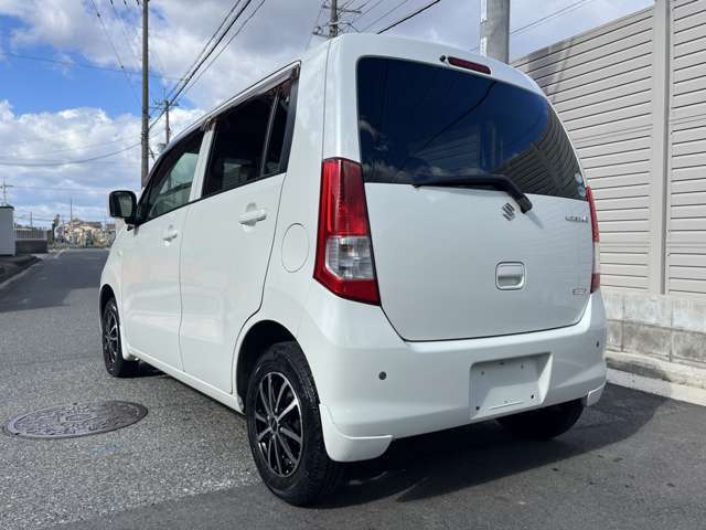 当店舗の在庫車両をご覧頂きありがとうございます！車両に関しては内装の清掃、外装の艶出しなど仕上げ済みです☆小規模ですが低価格で品質の良い在庫を揃えております！