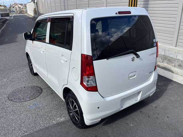 ご購入に不安の無いよう車両状態をオープンにしてご説明しています。お住まいの地域に関わらずお気軽にお問い合わせください。