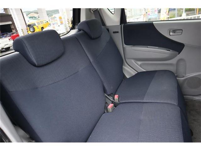 室内も充分・年式以上に綺麗です！更にスタッフが真心込めて納車の清掃や準備をします！（気になる方には別途ルームクリーニング・革調カバー販売など）対応できます。
