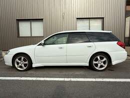 四国エリアのお客様、徳島,香川,愛媛,高知からのご来店を心よりお待ちしております。当店ではサービスと品質を提供し、お客様のニーズに応えます。安心してお越しください。