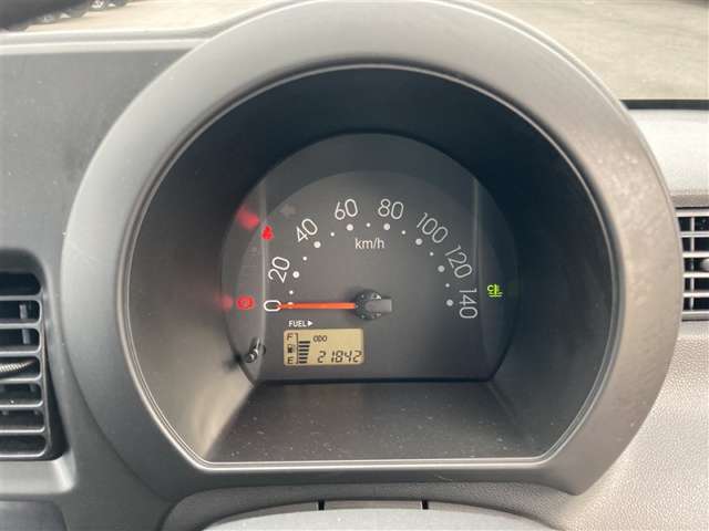 ネットでは伝えきれない車輌の良さが多々ございます。ぜひご来店のうえ、お客様自身の目で実際のお車をお確かめください！