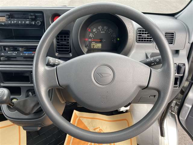 お客様のご来店心よりお待ちしております。お客様をお待たせすることなくお出迎えさせて頂くため、事前にお電話を1本頂けると幸いです。