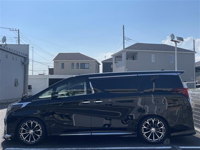 安心の全車保証付き！（※部分保証、国産車は納車後3ヶ月、輸入車は納車後1ヶ月の保証期間となります）。その他長期保証(有償)もご用意しております！※長期保証を付帯できる車両には条件がございます。