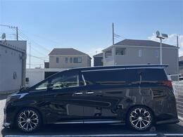 安心の全車保証付き！（※部分保証、国産車は納車後3ヶ月、輸入車は納車後1ヶ月の保証期間となります）。その他長期保証(有償)もご用意しております！※長期保証を付帯できる車両には条件がございます。